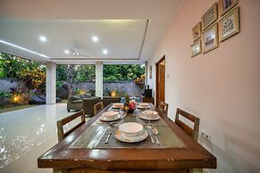 AV Villa Devina