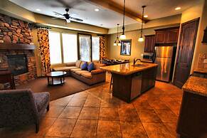 Canyon Villas at Coral Ridge