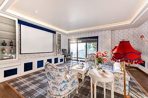 The Manor Luxury Apartments