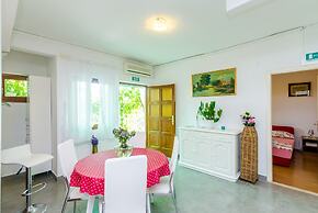Apartment Ines