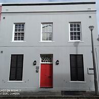 Lovely one Bedroom Open Plan Apartment