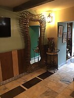 1940s Riverside Apartment