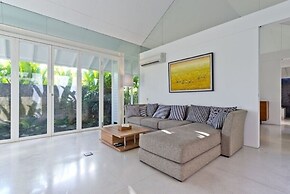Villa White