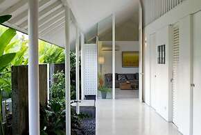 Villa White