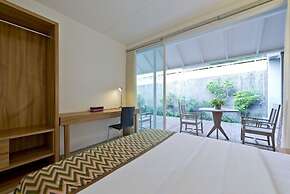 Villa White