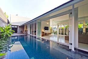 Villa White