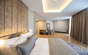 Concorde Tower Hotel