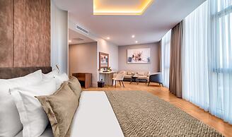 Concorde Tower Hotel