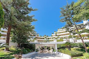 Genteel Home Las Lomas