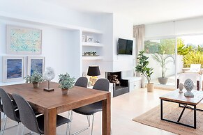 Genteel Home Las Lomas