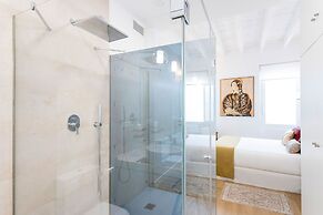 Genteel Home Julio Cesar