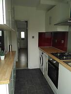 Remarkable 3-bed House in Hounslow