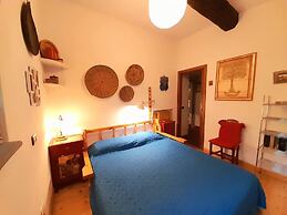 Tuscan Farm Villa With Spectacular Views