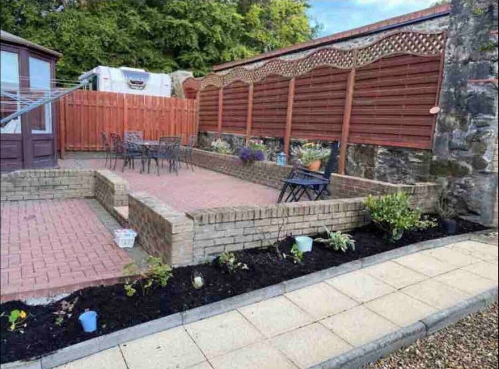 1 Bed House - Central, Free Parking, Wifi
