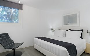 Luxurious Beachfront Villa Maira