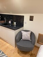 Waverley Inn Apartments