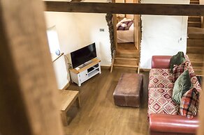 Foxglove - Luxurious Barn Conversion