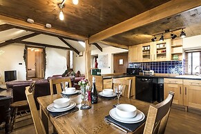Foxglove - Luxurious Barn Conversion