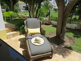 Immaculate 3-bed Villa in Guia Private Pool