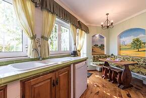 Immaculate 3-bed Villa in Guia Private Pool