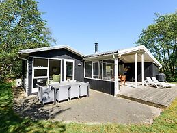 Charming Cottage in Rindby-by Traum