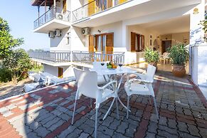 Maria Apartments