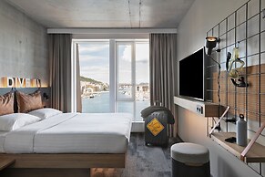 Moxy Bergen