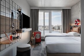 Moxy Bergen