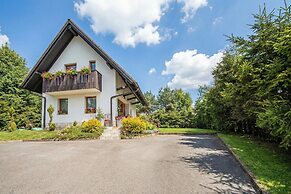 Sunny Weekend Sauna House