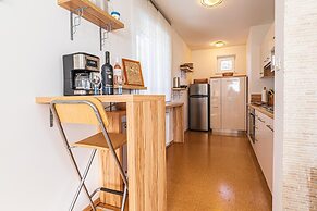 Sunny Weekend Sauna House