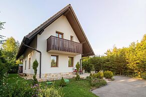 Sunny Weekend Sauna House