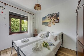 Pool Apartment Bakija