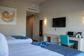 Varali Grand Hotel