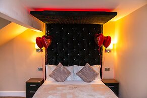 Aphrodite Suites Huddersfield