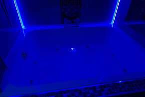 Aphrodite Suites Huddersfield