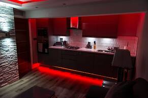Aphrodite Suites Huddersfield