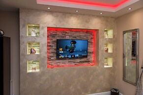 Aphrodite Suites Huddersfield