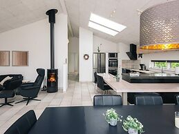 5 Star Holiday Home in Henne