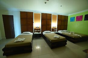 Marcian Business Hotel