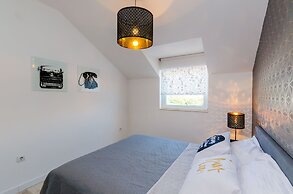 Apartment Sea Shell