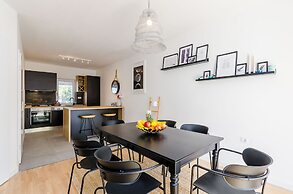 Apartment Sea Shell