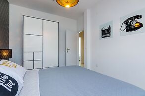 Apartment Sea Shell