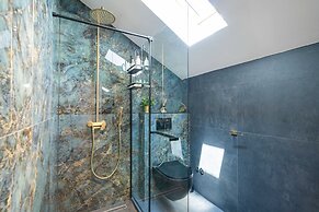 Apartment Sea Shell