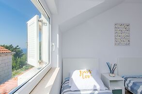 Apartment Sea Shell