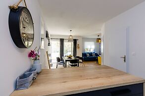 Apartment Sea Shell