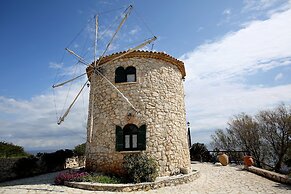 Potamitis Windmills & Apartments