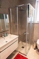 Stunning Double Room in Bb Marina