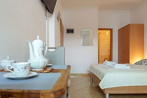 Studio for 2 People - Split Region With Sea View - Close to Commoditie