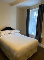 Newport Lodge