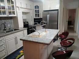 Remarkable 2-bed Apartment in Kingston